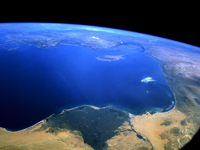 Десять крупнейших водоемов Земли